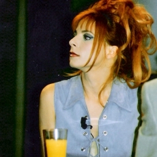 Mylène Farmer - 20 Heures Paris Première - 30 mai 1996