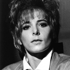 mylene-farmer-1987-tv-c-est-encore-mieux-l-apres-midi-antenne-2-09-avril-1987-111