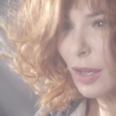 mylene-farmer-clip-a-l-ombre-capture-201