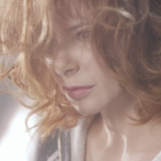 mylene-farmer-clip-a-l-ombre-capture-212