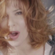 mylene-farmer-clip-a-l-ombre-capture-214