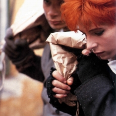 Mylène Farmer - Clip Désenchantée - Photo : Marianne Rosenstiehl