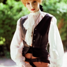 Mylène Farmer - Tournage du clip Libertine - Photographe : Bernard Leloup