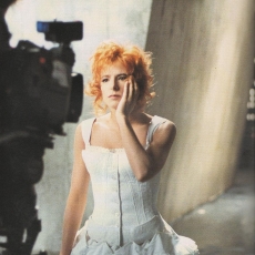 Mylène Farmer Clip Que mon coeur lâche