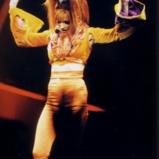 mylene-farmer-mylenium-tour-photos-fans-204