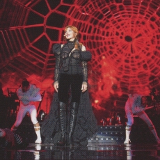 Mylène Farmer - Timeless 2013