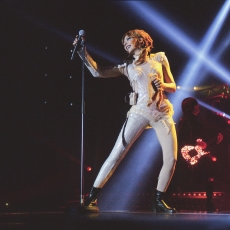 Mylène Farmer - Timeless 2013