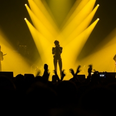 Mylène Farmer chante "Monkey Me" - Timeless 2013 - Photographe : Robin