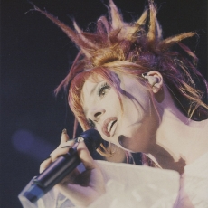 Mylène Farmer - Vertige - Tour 1996 - Photographe : Claude Gassian