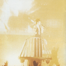 Mylène Farmer - XXL - Tour 1996 - Photographe : Claude Gassian