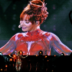 Mylène Farmer Tour 2009 - L'Âme-Stram-Gram - Photographe : Nathalie Delépine