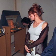 mylene-farmer-1999-exposition-de-niro-117