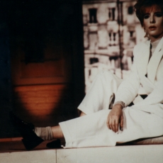 mylene-farmer-tv-fete-comme-chez-vous-antenne-2-05-mai-1988-112
