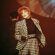 mylene-farmer-1987-tv-lahaye-d-honneur-tf1-13-novembre-1987-113