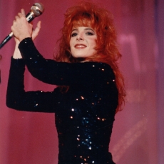 mylene-farmer-1988-tv-dimanche-martin-119