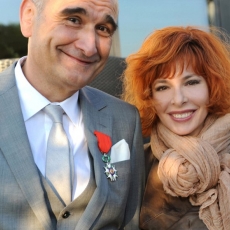 Mylène Farmer - Legion d\'honneur Pascal Negre - Mai 2011