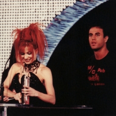 Mylène Farmer - NRJ Music Awards 2000 - Award