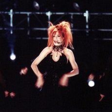 Mylène Farmer - NRJ Music Awards 2000 - Optimistique-moi