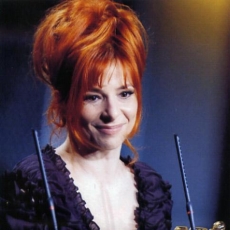 Mylène Farmer - NRJ Music Awards 2002 - Award