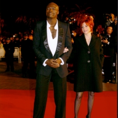 Mylène Farmer et Seal - NRJ Music Awards 2002 - Montée des marches