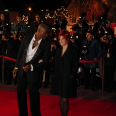 Mylène Farmer et Seal - NRJ Music Awards 2002 - Montée des marches