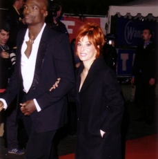 Mylène Farmer et Seal - NRJ Music Awards 2002 - Montée des marches