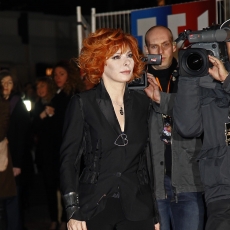 Mylène Farmer NRJ Music Awards 2011 Tapis Rouge