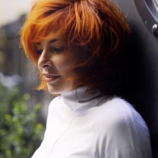 Mylène Farmer - Photographe : Herve Lewis - 2009