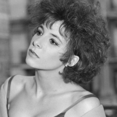 Mylène Farmer - Photographe : Lucien Jacquinot - Janvier 1986