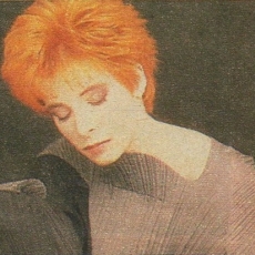 mylene-farmer-1991-marianne-rosenstiehl-906