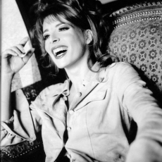 mylene-farmer_1995_marianne-rosenstiehl_rencontre-amelie-nothomb_014