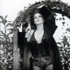 mylene-farmer_1999_marino-parisotto-vay_516