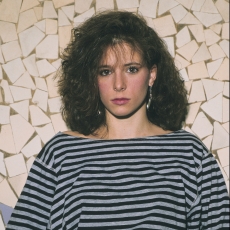 mylene-farmer_1984_pierre-perrin_106