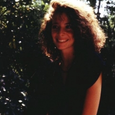 mylene-farmer_1984_pierre-perrin_403