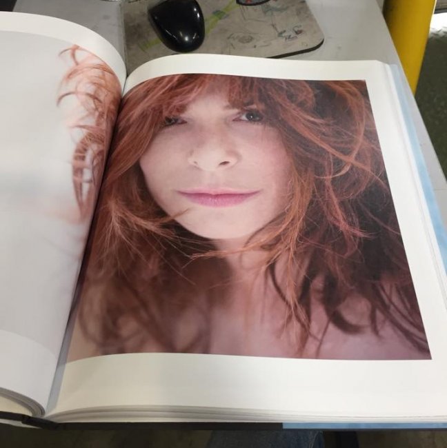 Mylène Farmer - Photo de Sylvie Lancrenon - Extrait du livre Fragile