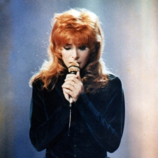 Mylène Farmer - Sacrée Soirée - TF1 - 18 mai 1988