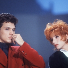 mylene-farmer-sida-le-grand-rendez-vous-antenne-2-04-juin-1987-003