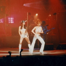 mylene-farmer-tour-1996-photos-fans-202