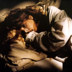 Mylène Farmer - Giorgino - Photographe : Jean-Marie Leroy