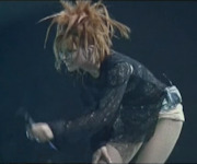 Mylène Farmer - Tenue du Tour 1996 créée par Paco Rabanne