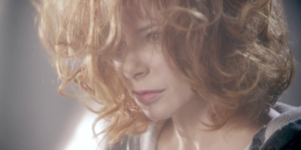 Mylène Farmer Clip À l'ombre