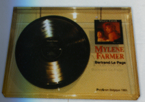 Mylène Farmer Disque de Platine Belgique Ainsi soit je...