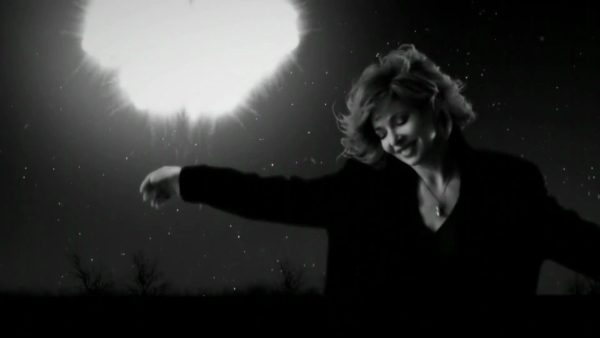 Mylène Farmer Bleu Noir Clip