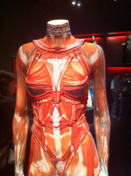 Mylène Farmer Costume Ecorché Jean-Paul Gaultier