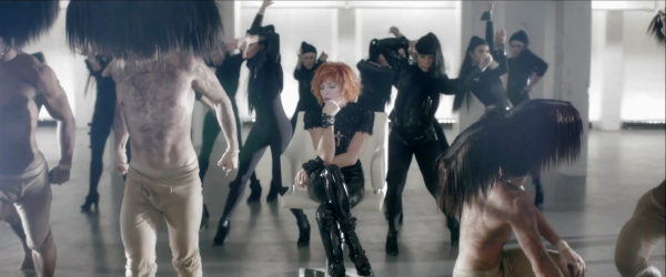 Mylène Farmer Oui mais... Non Clip