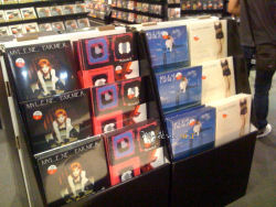 Mylène Farmer Opération Mid Price Virgin Megastore Champs Elysées 01 septembre